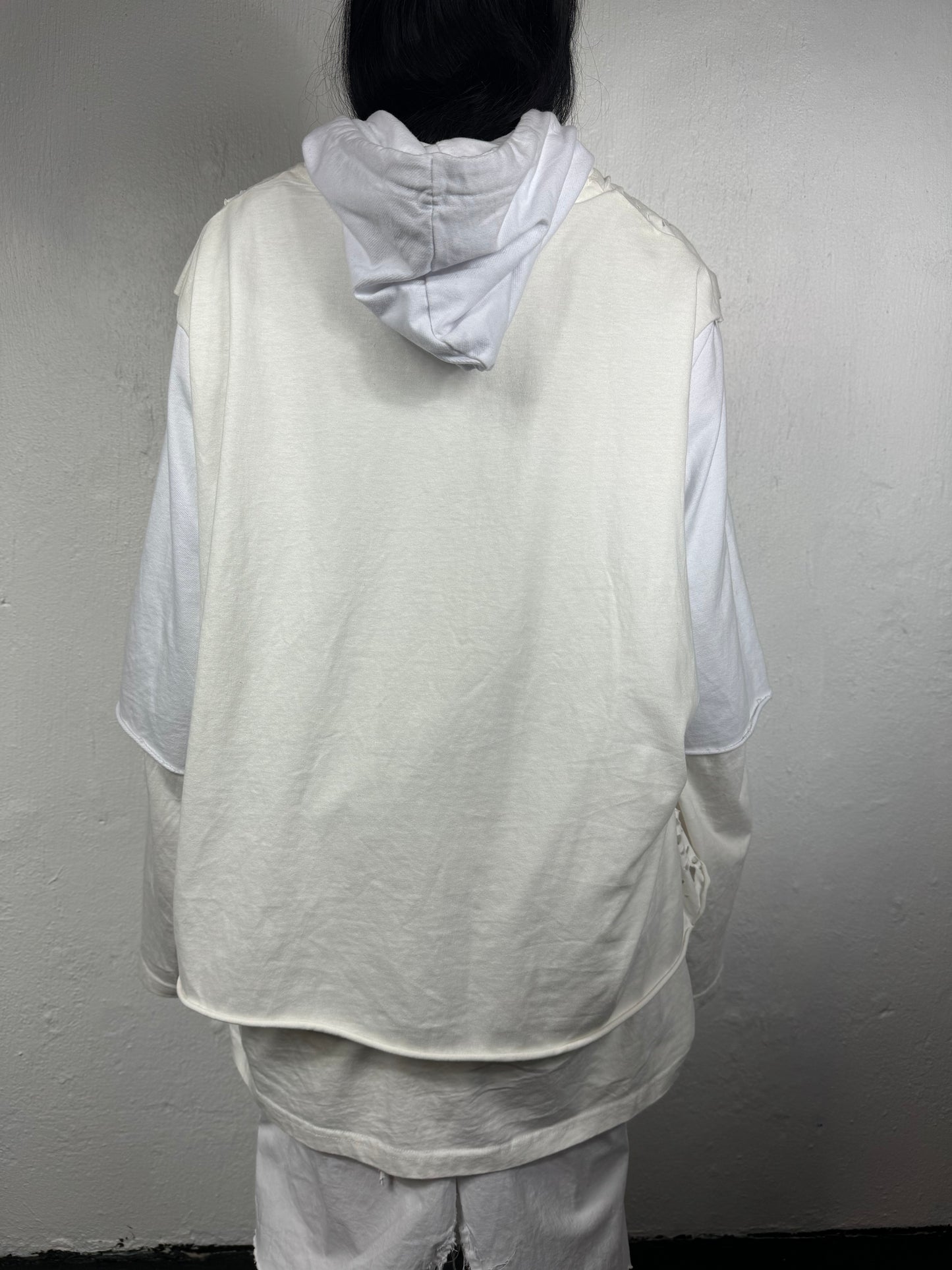 VONAUDY DISTRESSED LAYER HOODIE