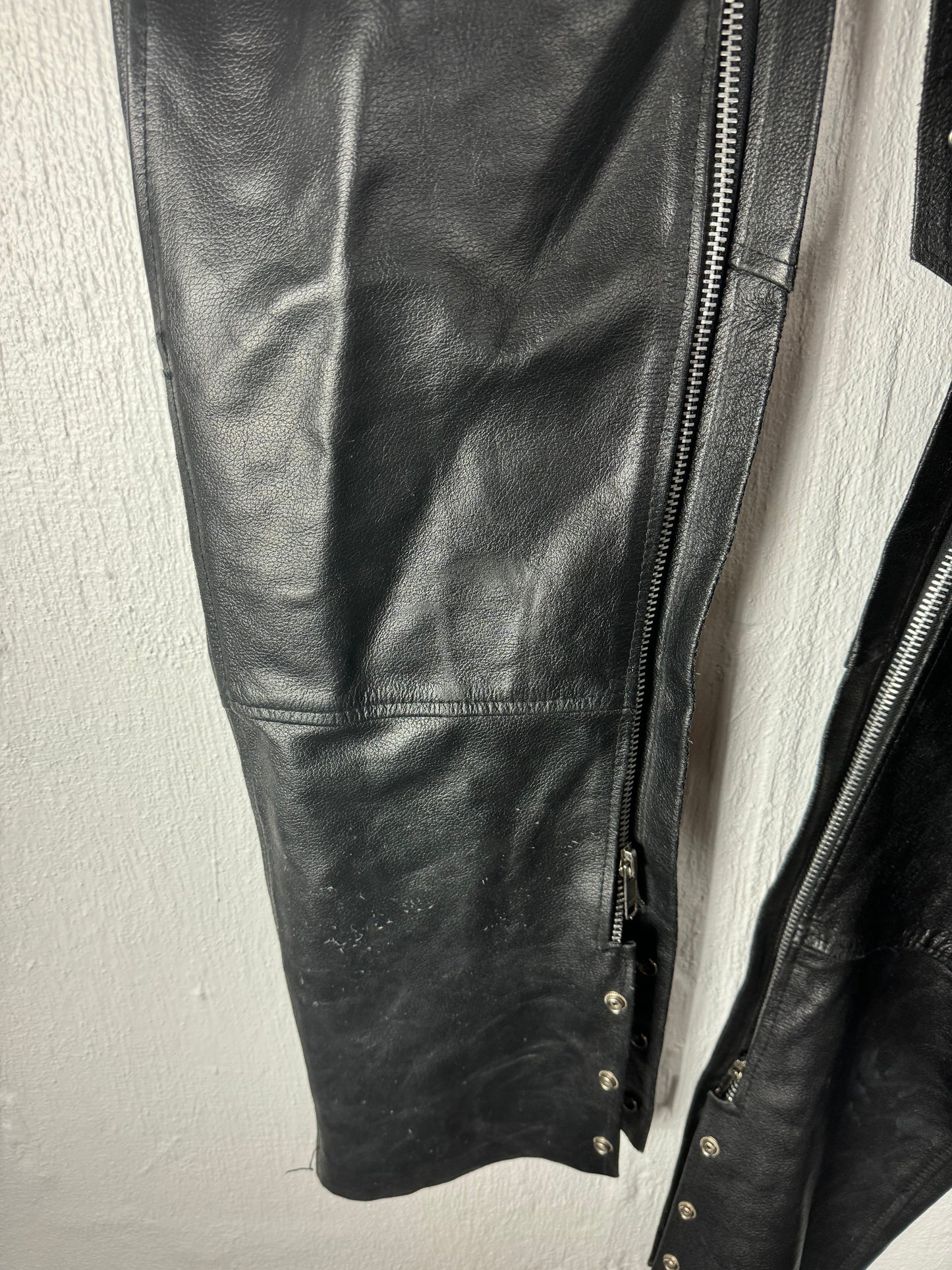 VINTAGE LEATHER CHAPS